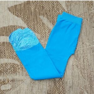 Nikibiki Capris Length Seamless Knit Leggings One Size (0-8) NWOT